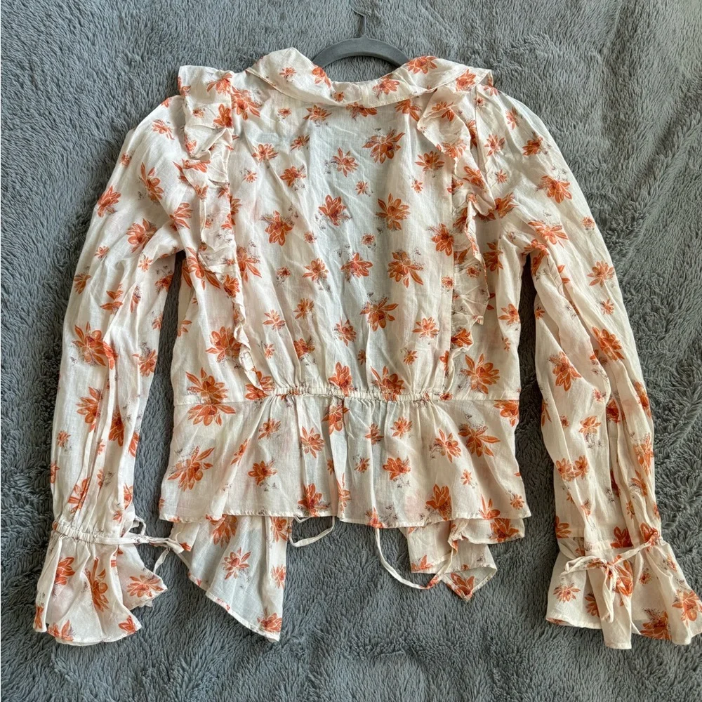 Brand - Free People Amanda Ruffle Top
Size - Large - Picture 4 of 7
